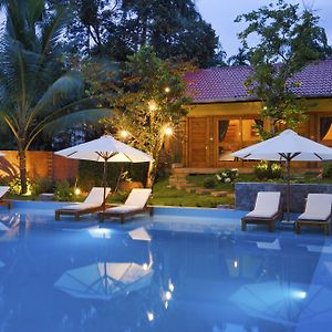 Azura Resort